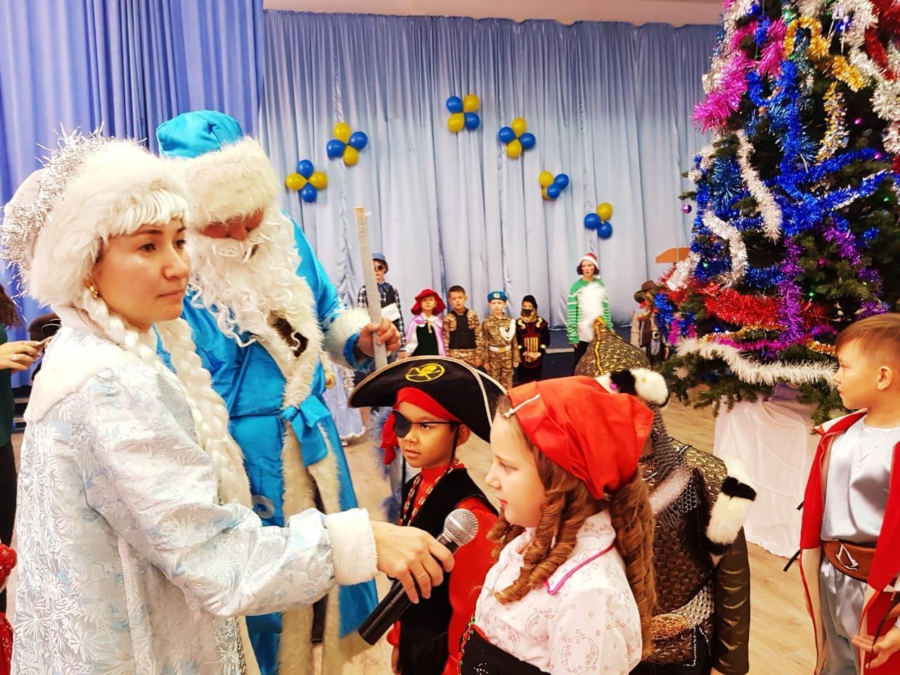 Ш.Уәлиханов атындағы 10 ОМГда 25.12 күнінен жаңа жылдық "Көңілді шырша" мерекесі басталып кетті.